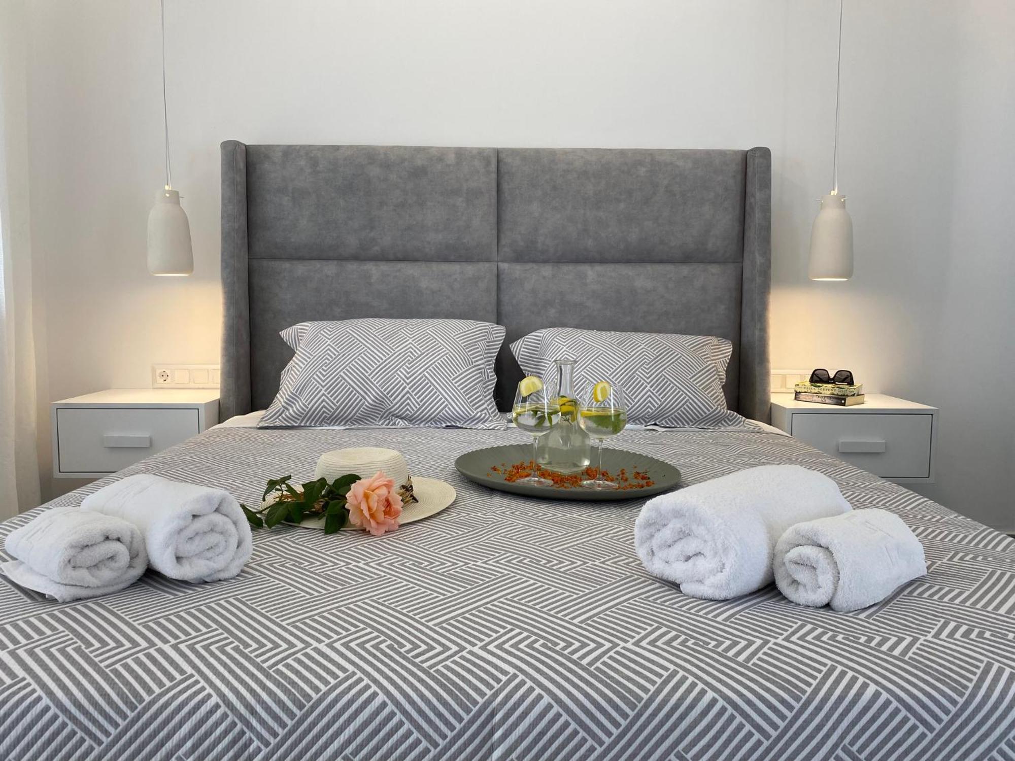 Alykes Studios & Suites Ájos Prokópios Eksteriør bilde